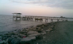 اسکله بندر گز